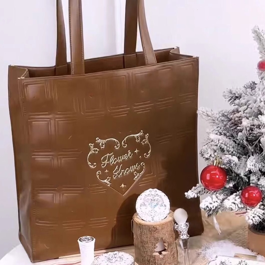 Flowerknows Travel Tote Bag Pi - Leatherwork Flowers recensione e prezzo
