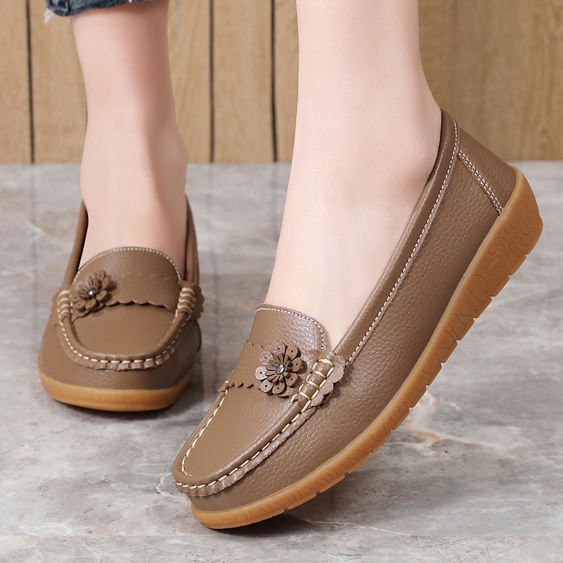Women's Moccasins Solid Color  - Leatherwork Flowers recensione e prezzo