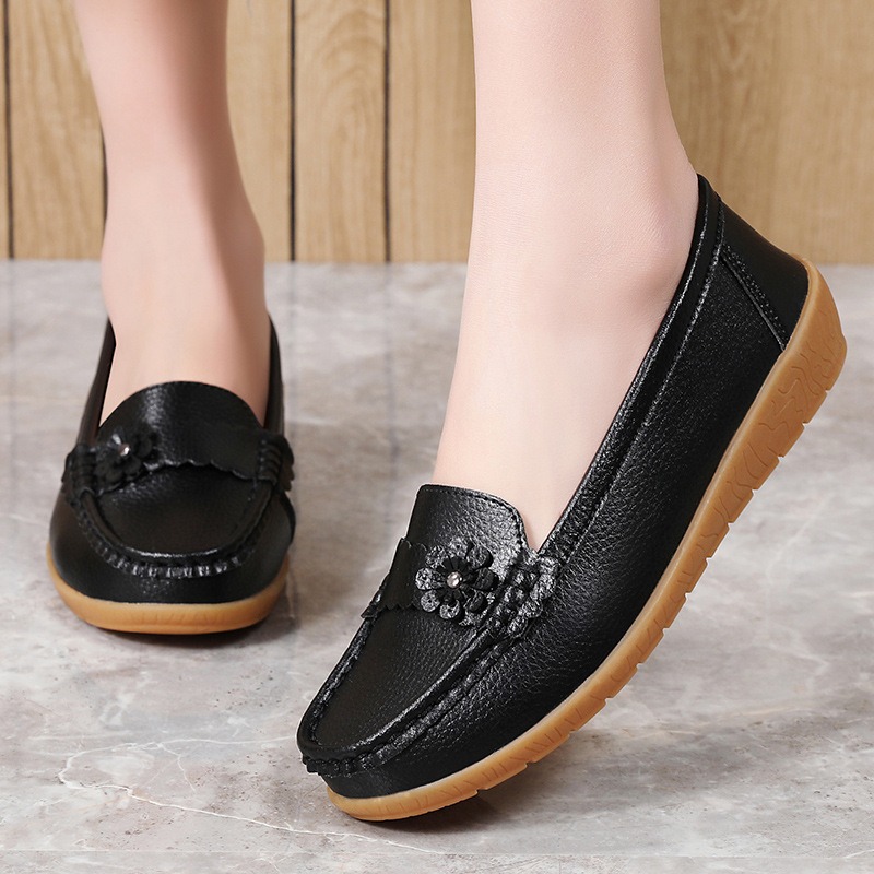 Women's Moccasins Solid Color  - Leatherwork Flowers recensione e prezzo