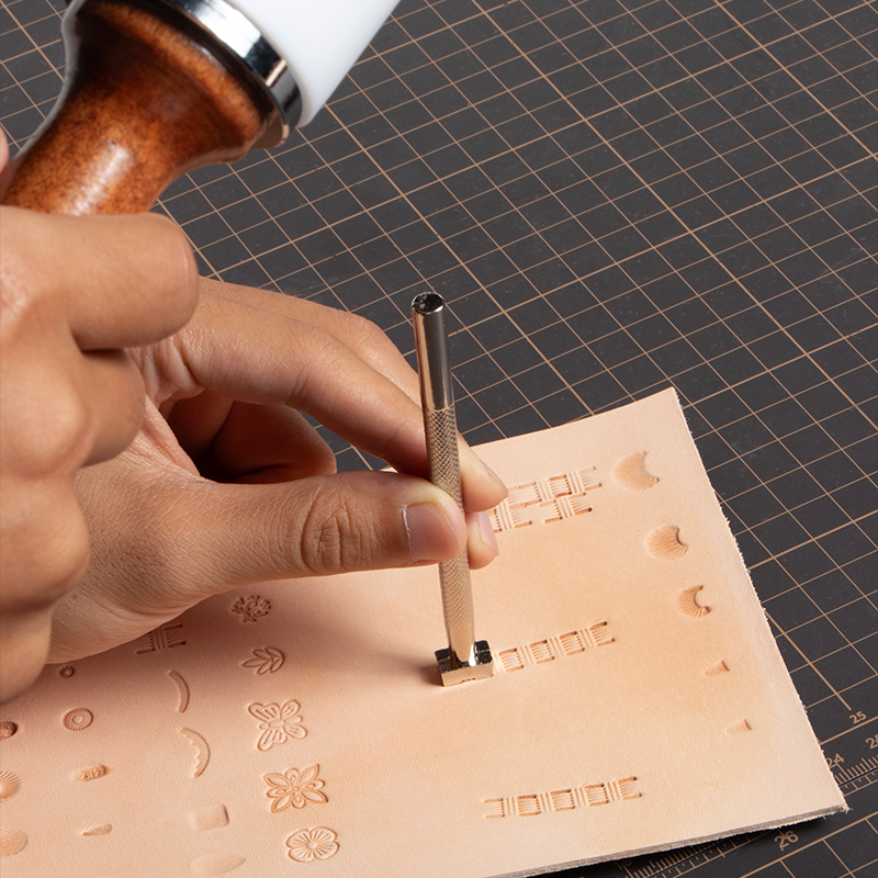 WUTA Leather Stamping Tools Sk - Leatherwork Craft recensione e prezzo